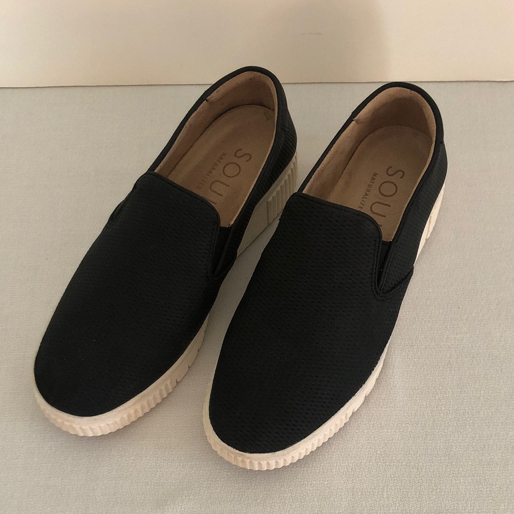 SOUL Naturalizer Black Slip-On Loafers